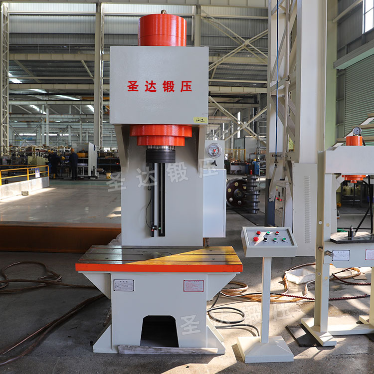 200噸單臂液壓機(jī) 200噸單臂液壓機(jī)