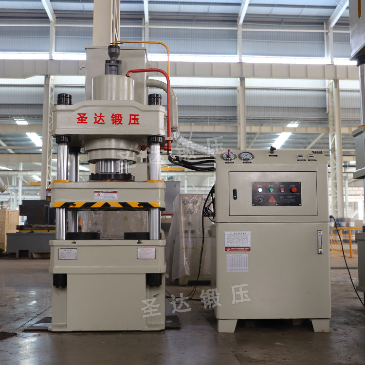 200噸四柱液壓機(jī) 200噸四柱液壓機(jī)